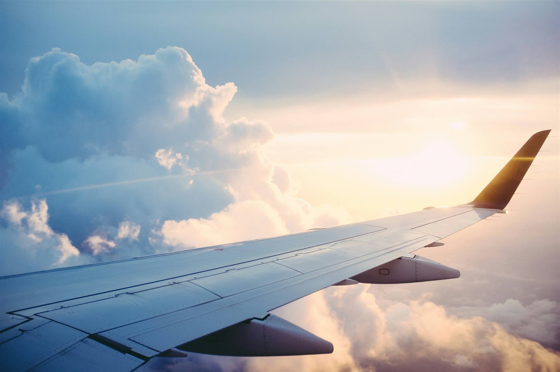 Made a free tool that watches flight prices for you logo